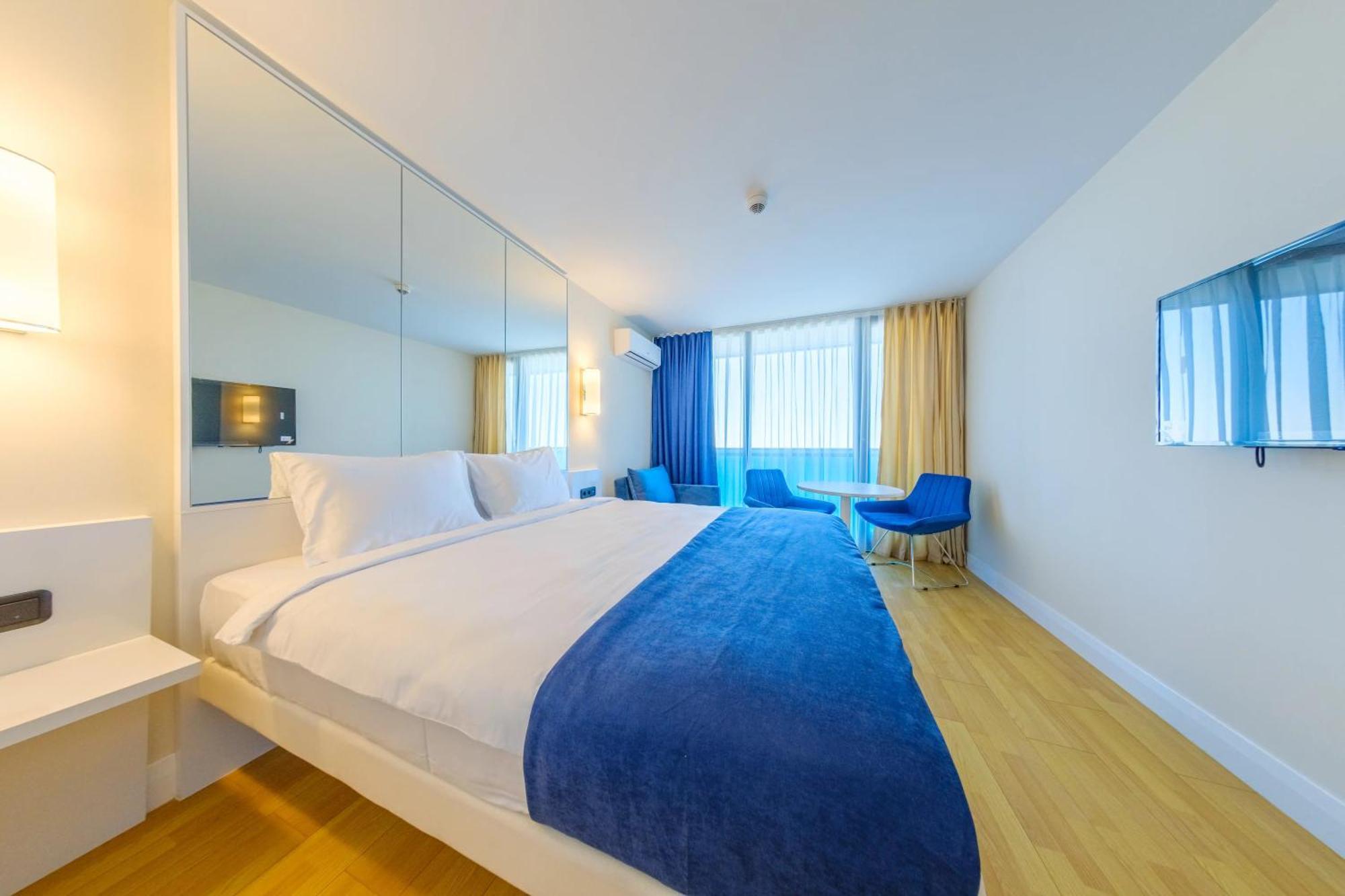 Panorama Seaview Batumi Lux Orbi City Eksteriør billede